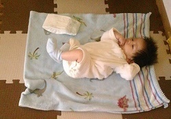 赤ちゃんのおむつ替え